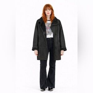 VINTAGE - Black Shearling Mouton Coat | Minimalist Statement Outerwear